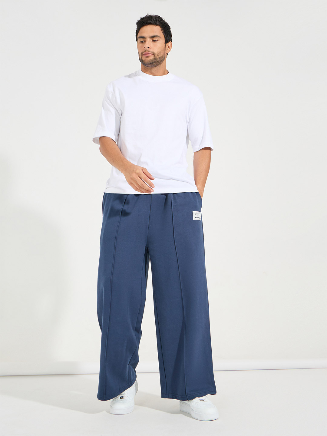 Styli Men Cotton Fleece Pintuck Wide Leg Jogger with Badge