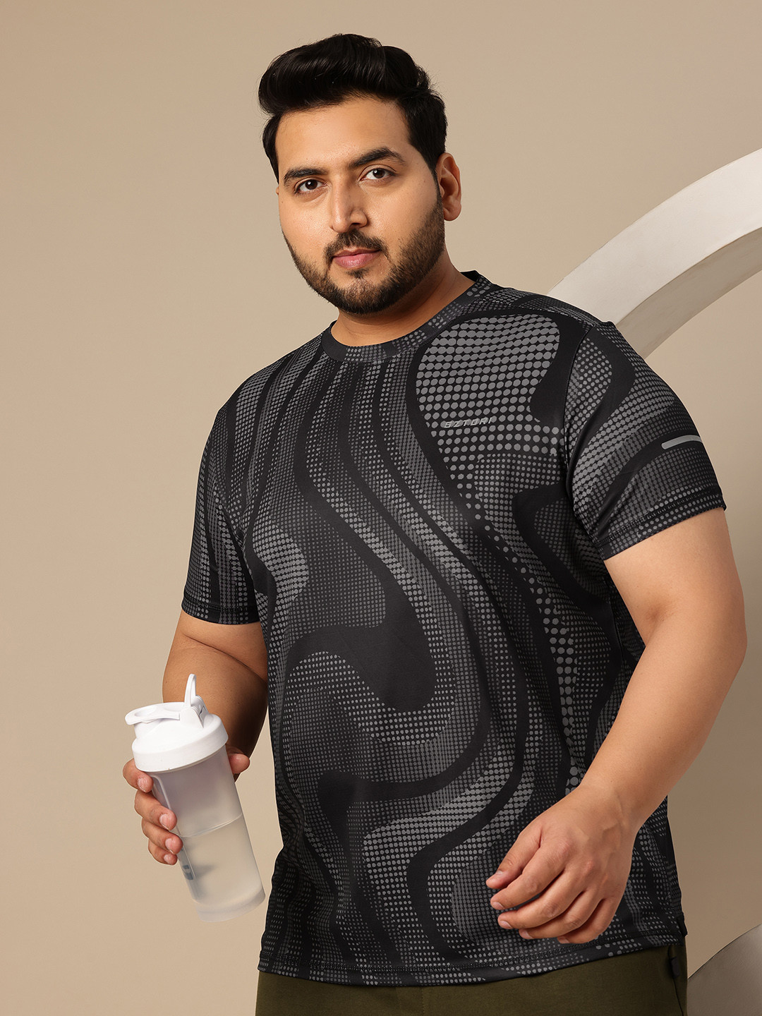 Sztori Plus Size Reflective Detail Printed T-shirt