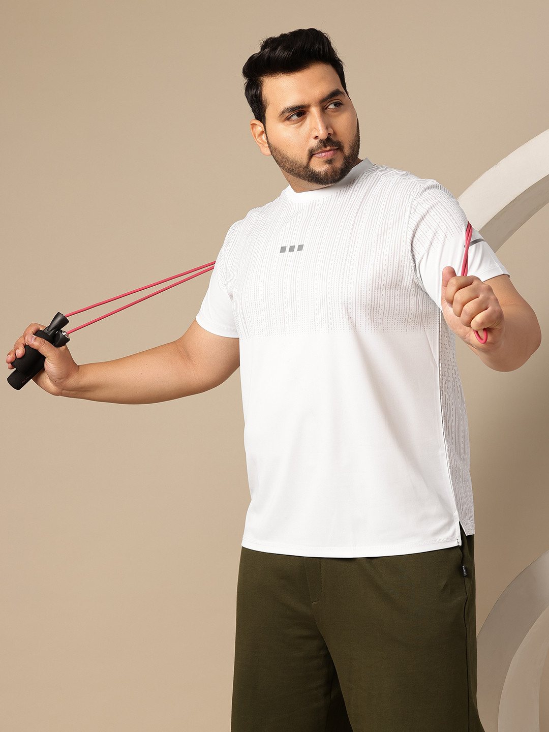 Sztori Plus Size Reflective Detail Printed T-shirt