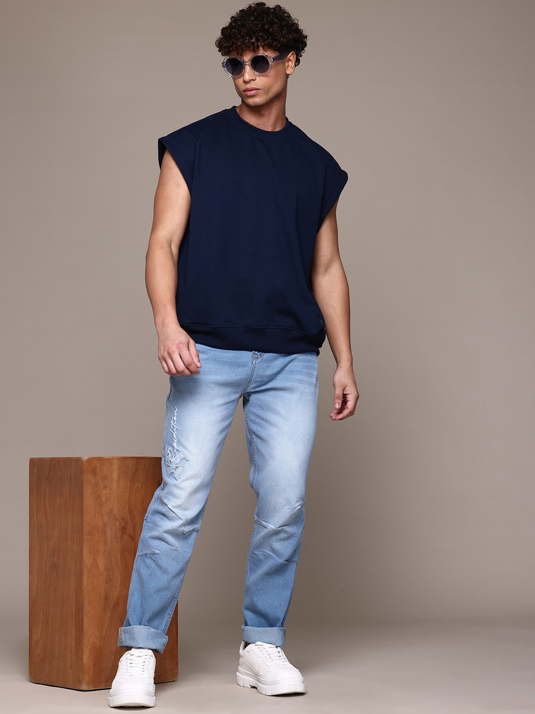 The Roadster Lifestyle Co. Men Embroidered Biker Fit Stretchable Jeans