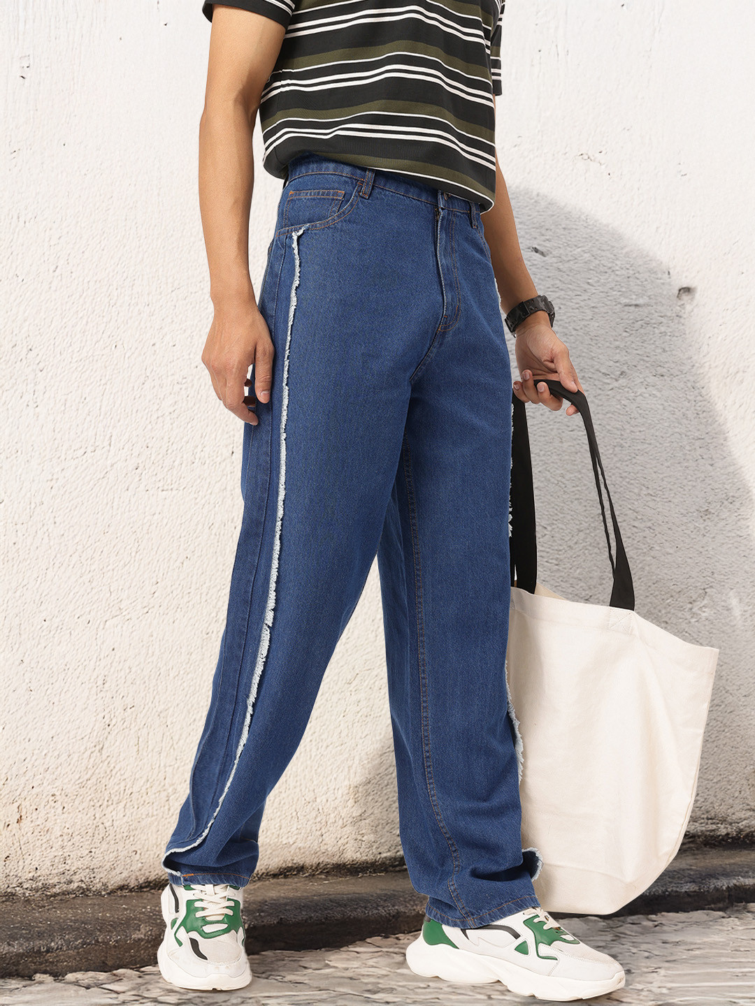 Kook N Keech Men Frayed Trims Straight Fit Jeans