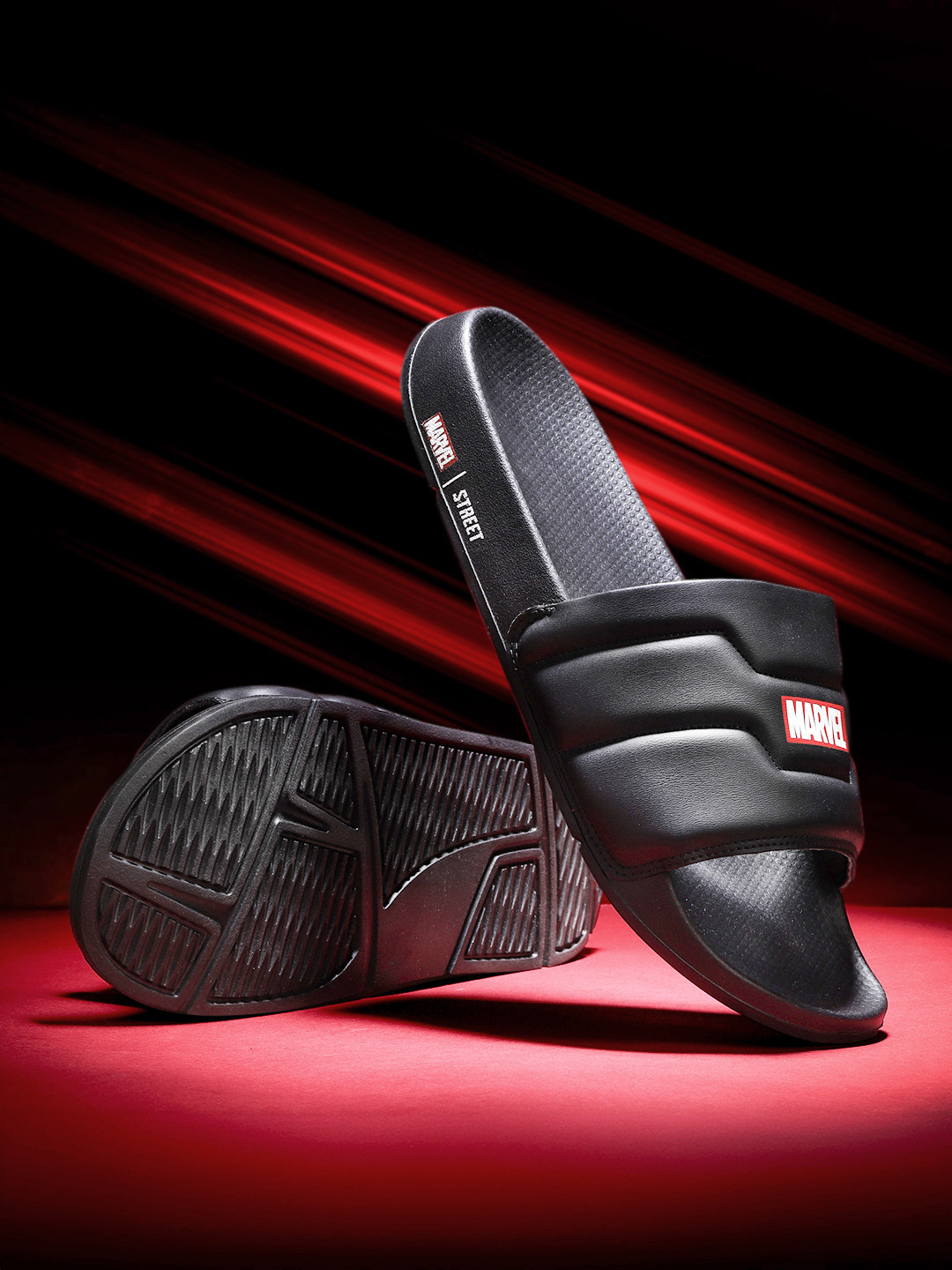 MARVEL STREET Men Marvel Printed Sliders