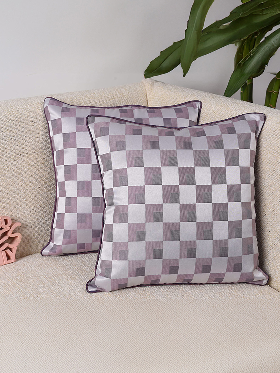 Decoghar Purple 2 Pieces Geometric Square Cushion Covers