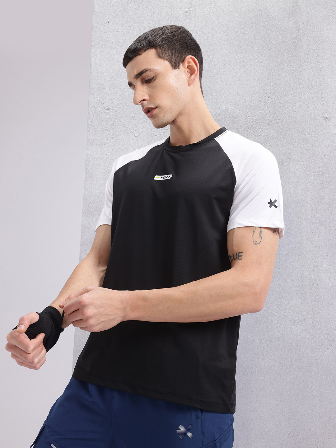 HRX by Hrithik Roshan Colourblocked Raglan Sleeve Running T-shirt with Brand Logo Detail