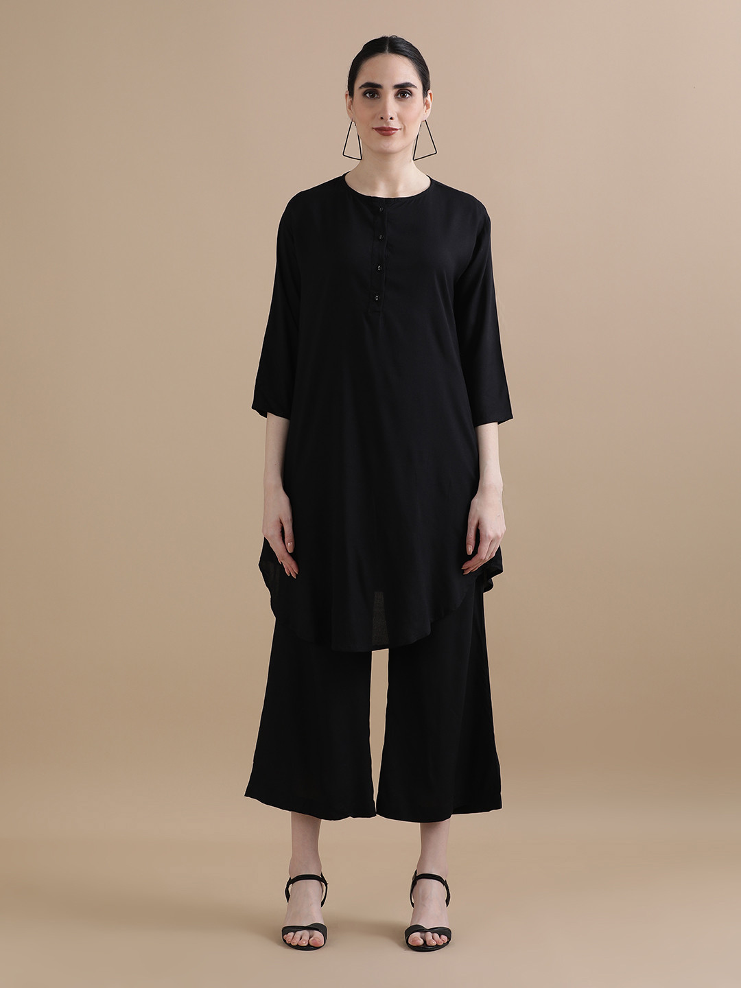 BLACK & BLAH BLAH Set of 2 Relaxed Fit Solid Liva Monochrome Kurta and Trouser