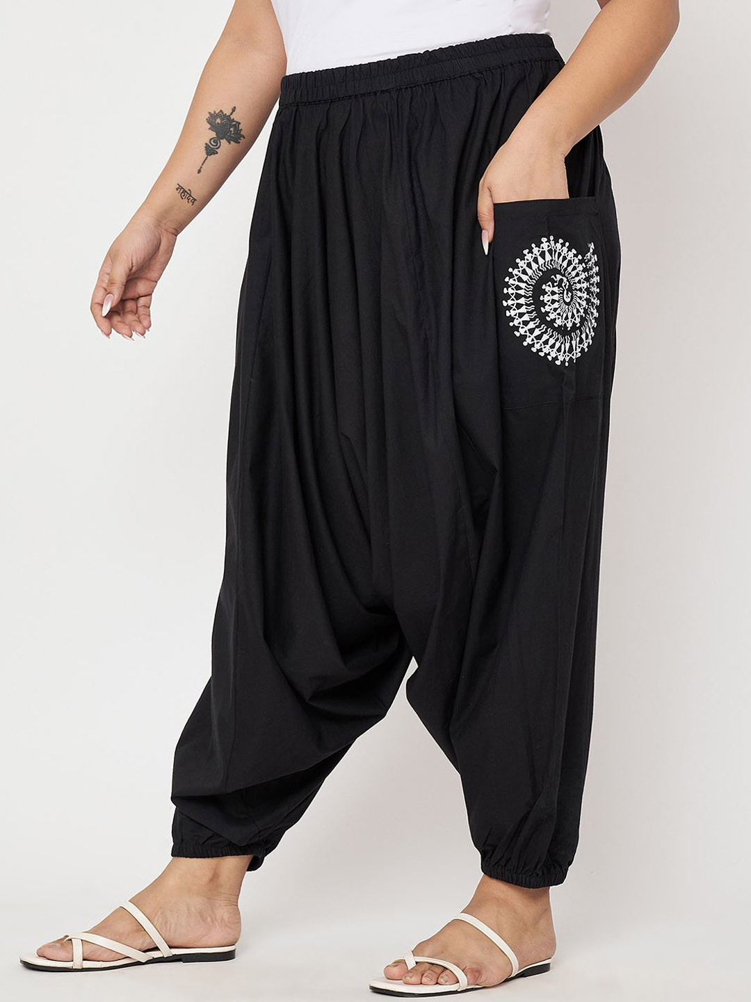 9rasa Women Loose Fit High-Rise Plus Size Cotton Printed Pockets Drop Crotch Trousers