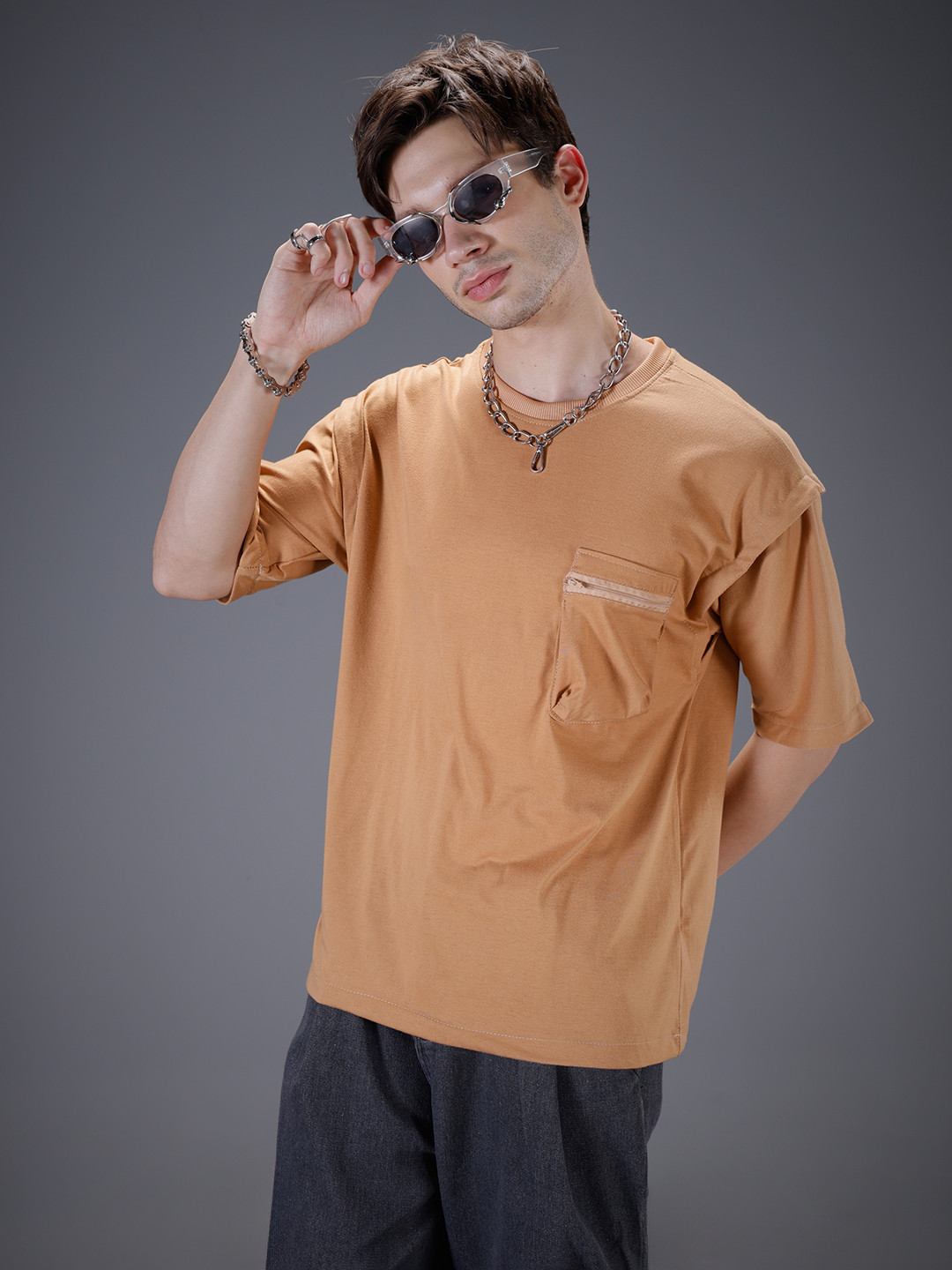 SOKO STREET Drop-Shoulder Sleeves Relaxed Fit Chest Pocket T-shirt