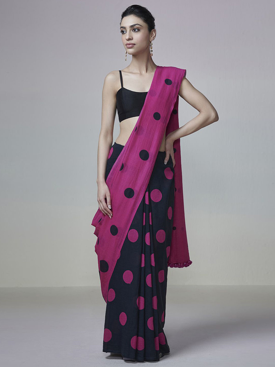 DRESSFOLK Handloom Cotton black and Magenta polka dot saree