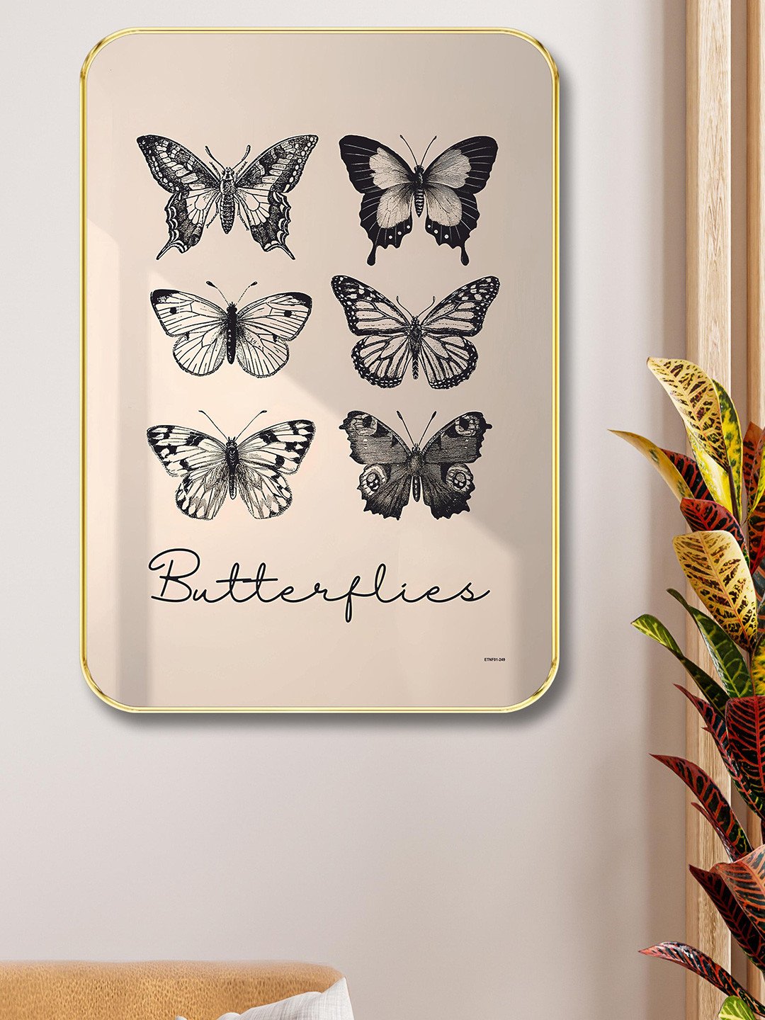 SAF Cream-Coloured & Black 1 Piece Wood Birds and Animals Wall Paintings