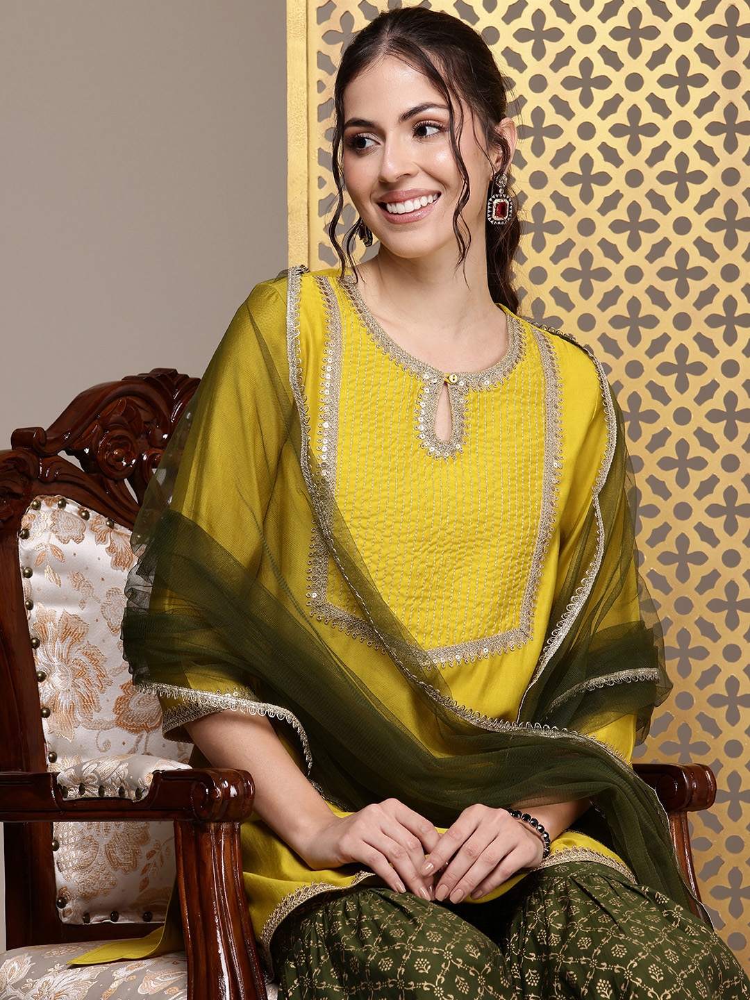 House Of Pataudi Jashn Ethnic Motifs Yoke Design Sequinned Kurti With Sharara & Dupatta - Kurta Sets for Women 30450178 | Myntra