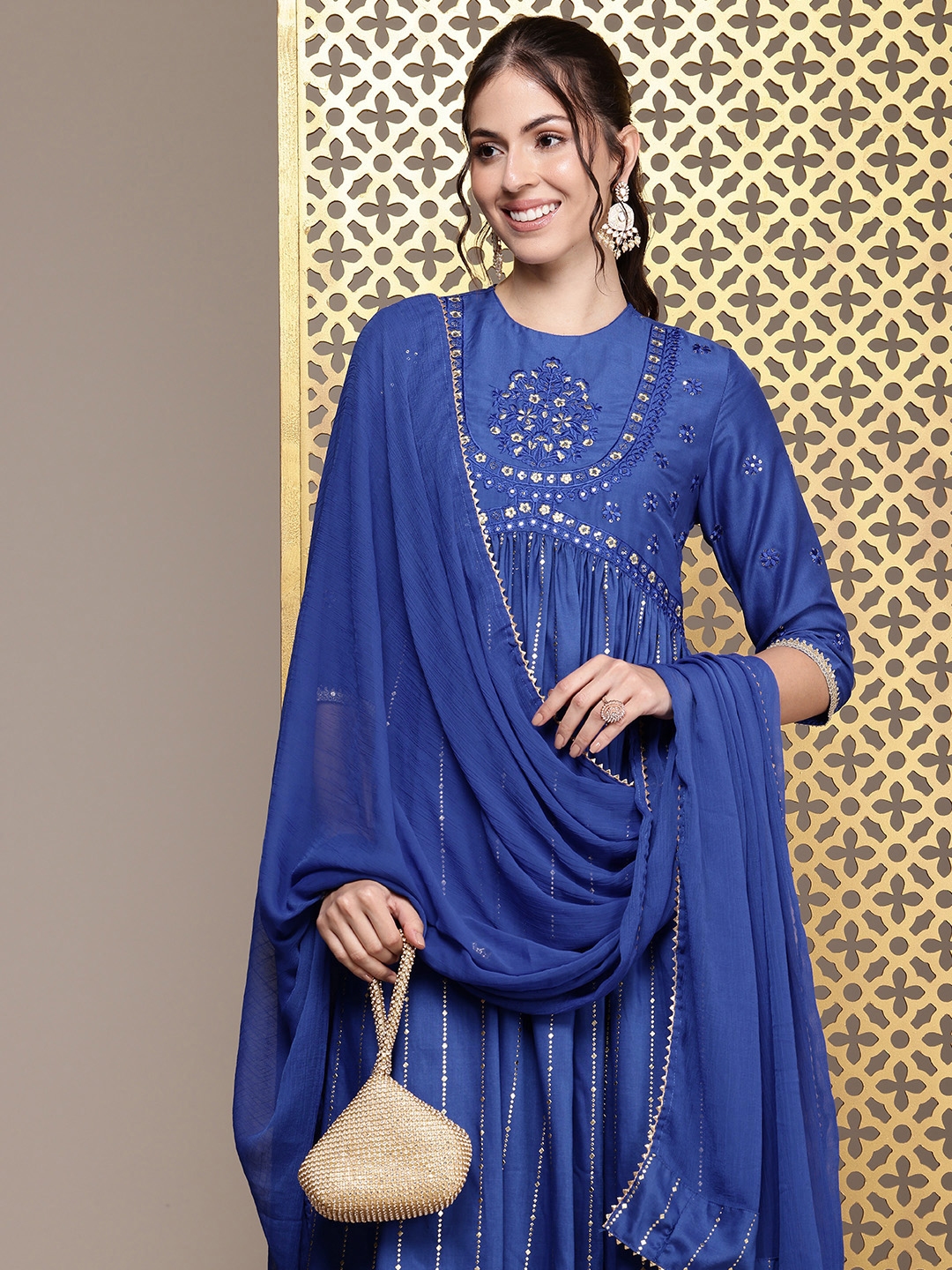 House Of Pataudi Ethnic Motifs Embroidered Sequinned Jashn Kurta With Trousers & Dupatta - Kurta Sets for Women 30450202 | Myntra