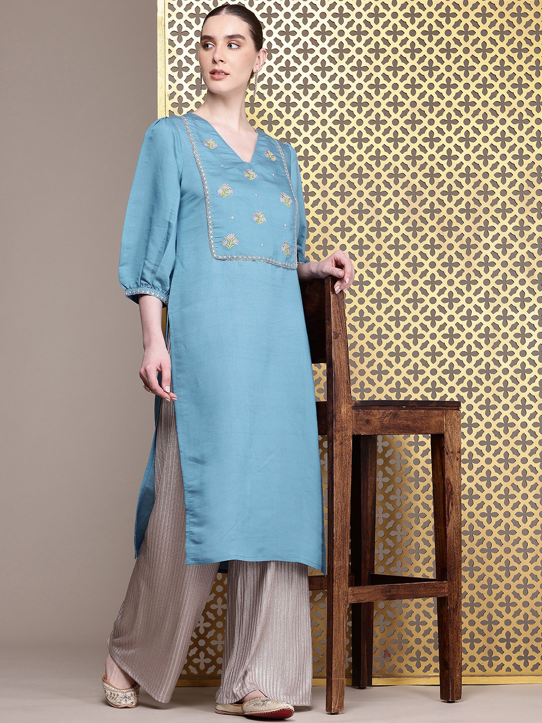 House of Pataudi Jashn Indie Florals Yoke Design Kurta