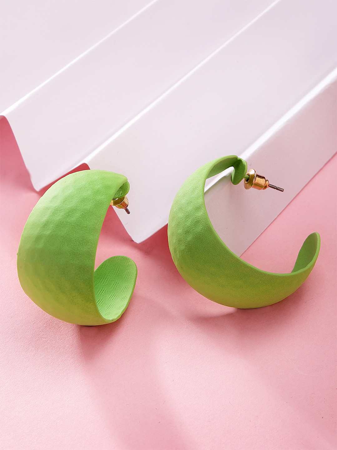 Bohey by KARATCART Gold-Plated Hammered Design Half Hoop Earrings