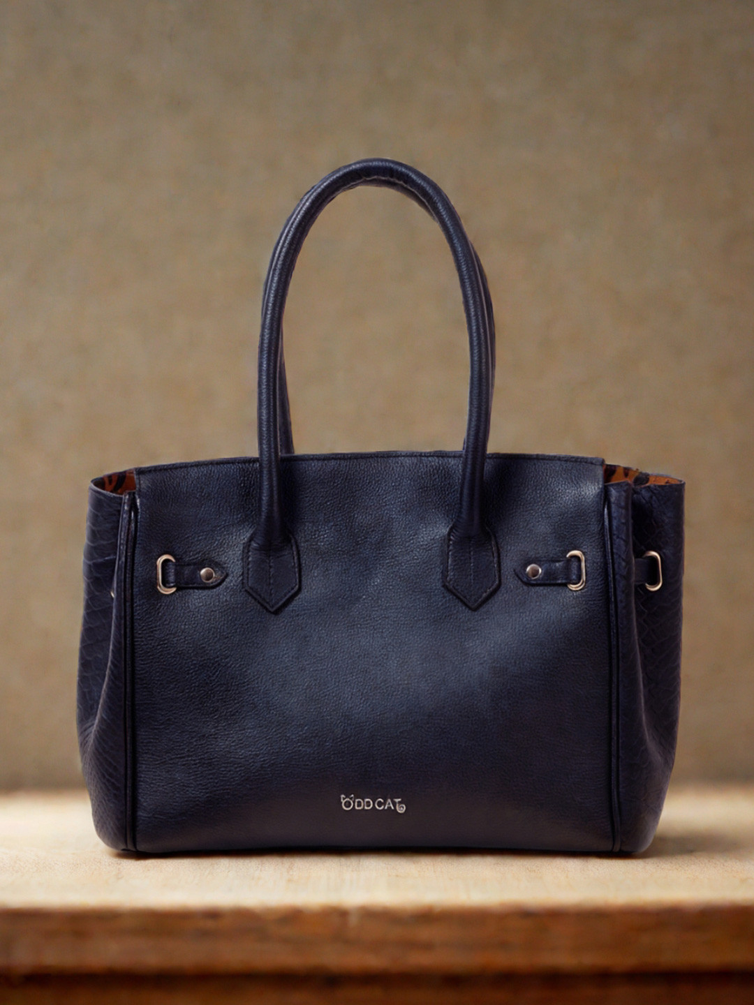 Oddcat Long Strap Structured Leather Handheld Bag