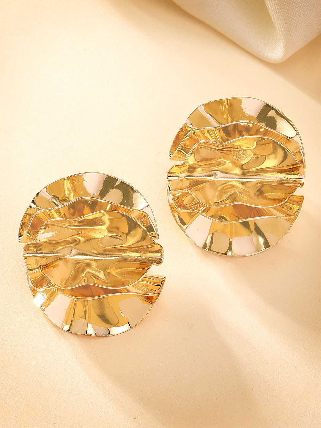 Bohey by KARATCART Gold Plated Contemporary Studs