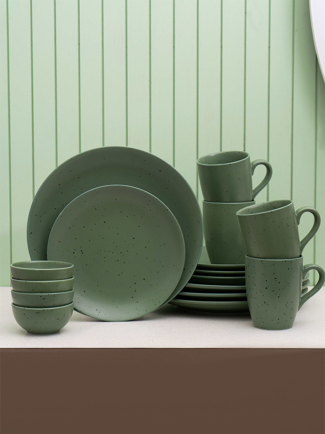 JCPL JC DS16 Grains Green Solid Porcelain Dishwasher and Microwave Safe 16 Piece Dinner Set
