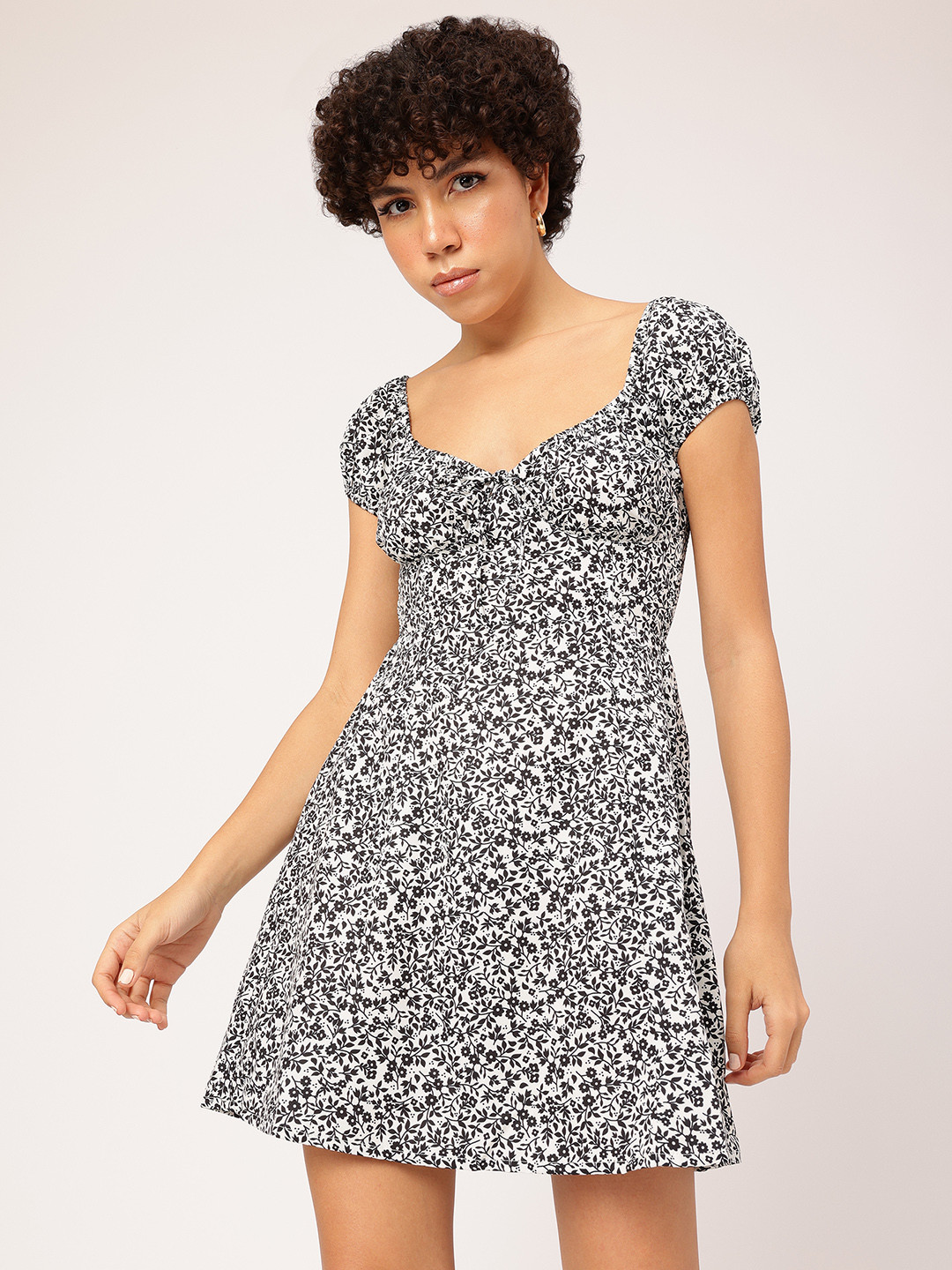 DressBerry Monochrome Floral Smocked Mini Dress