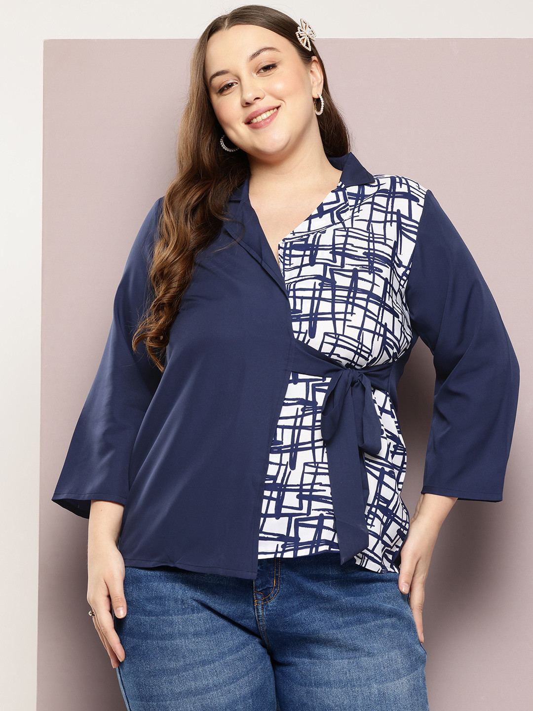 Qurvii+ Plus Size Print Crepe Wrap Top