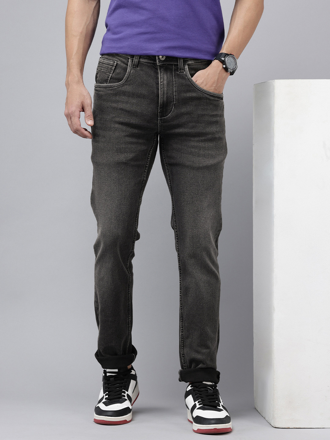 VAN HEUSEN DENIM LABS Men Pop Slim Fit Heavy Fade Stretchable Jeans