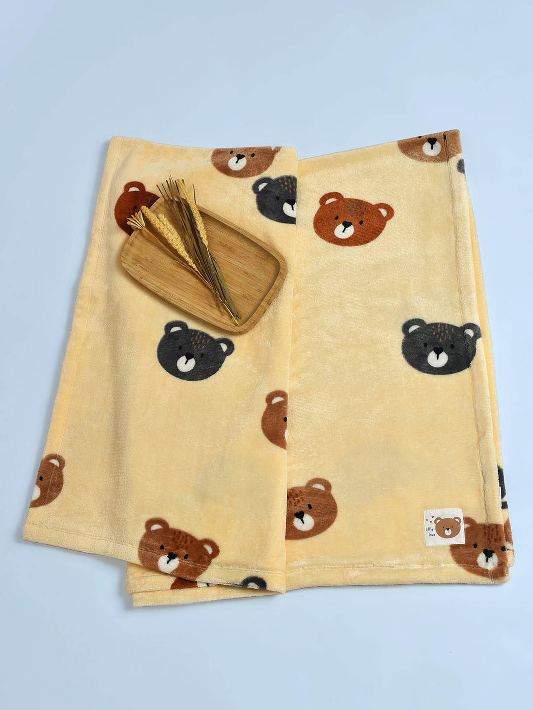 MiArcus Bear Face Print Premium Ultra-Soft Blanket, 120x150 CM - Cream