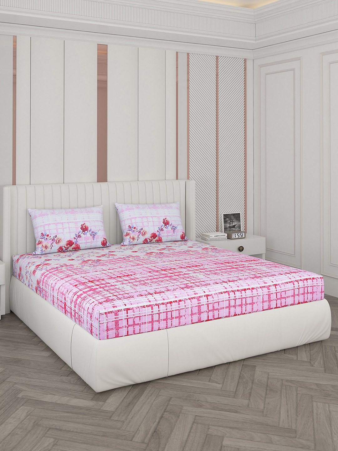 Monte Carlo White & Pink Floral 104 TC Cotton King Bedsheet with 2 Pillow Covers