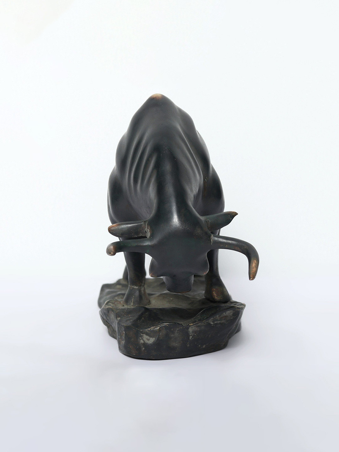 Exotic India Attacking Angry Bull Black Brass Metallic Home Office Small Showpiece - 8 Inches