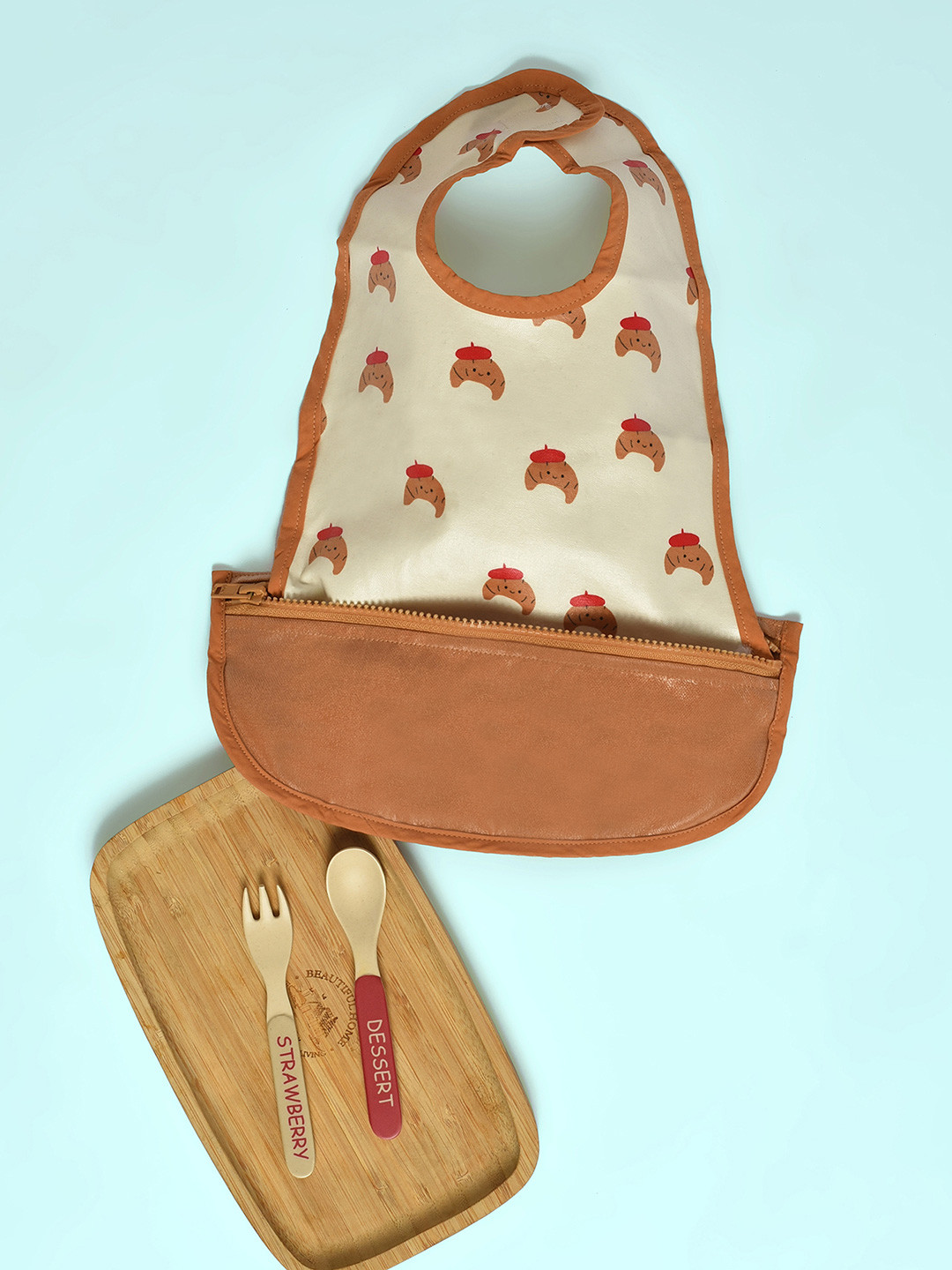 MiArcus 100% Cotton Printed Feeding Bib With Zipper Pouch And Spoon & Fork - 6-18m