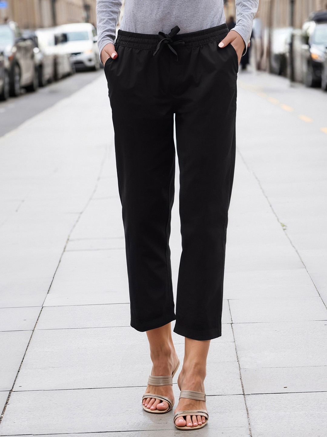 Bewakoof Women Black Linen Pants