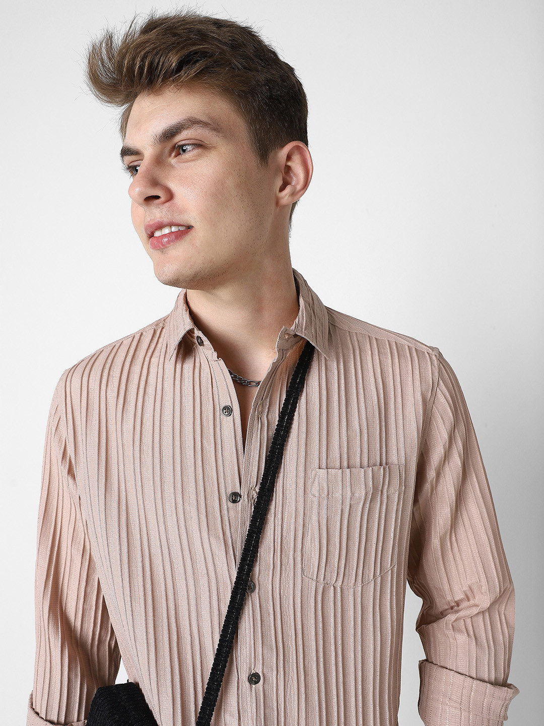 VASTRADO Line Textured Vertical Stripes Polyester Long Sleeves Slim Fit Shirt