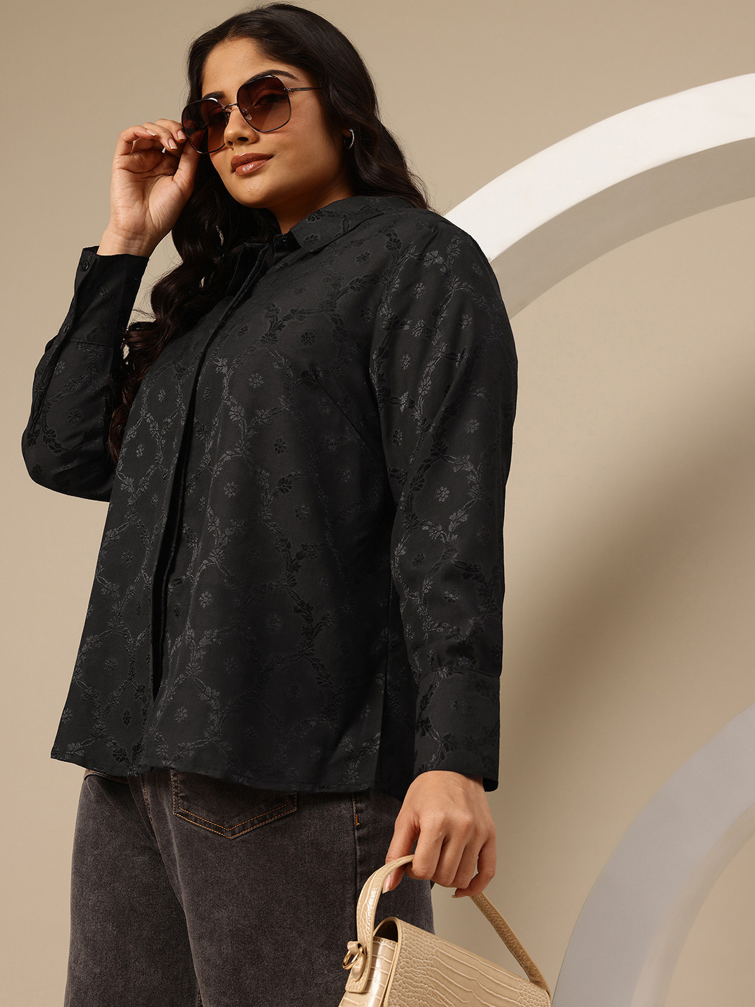 Sztori Women Plus Size Jacquard Florals Regular Fit Curved Hem Casual Shirt