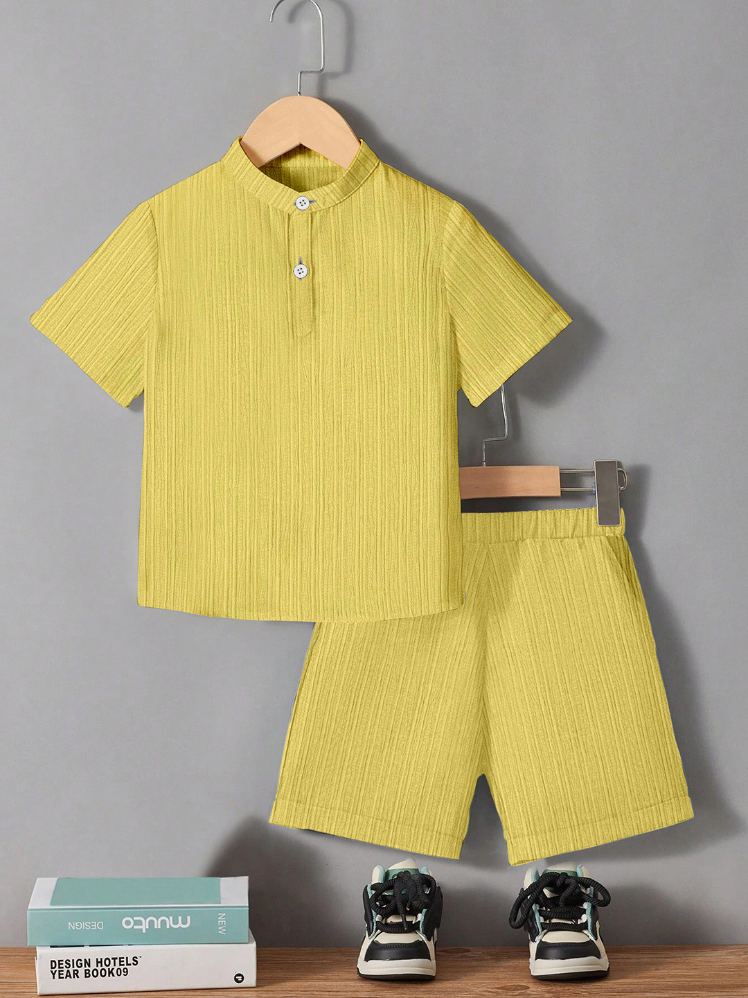 OMPAX Band Collar T-Shirt With Shorts