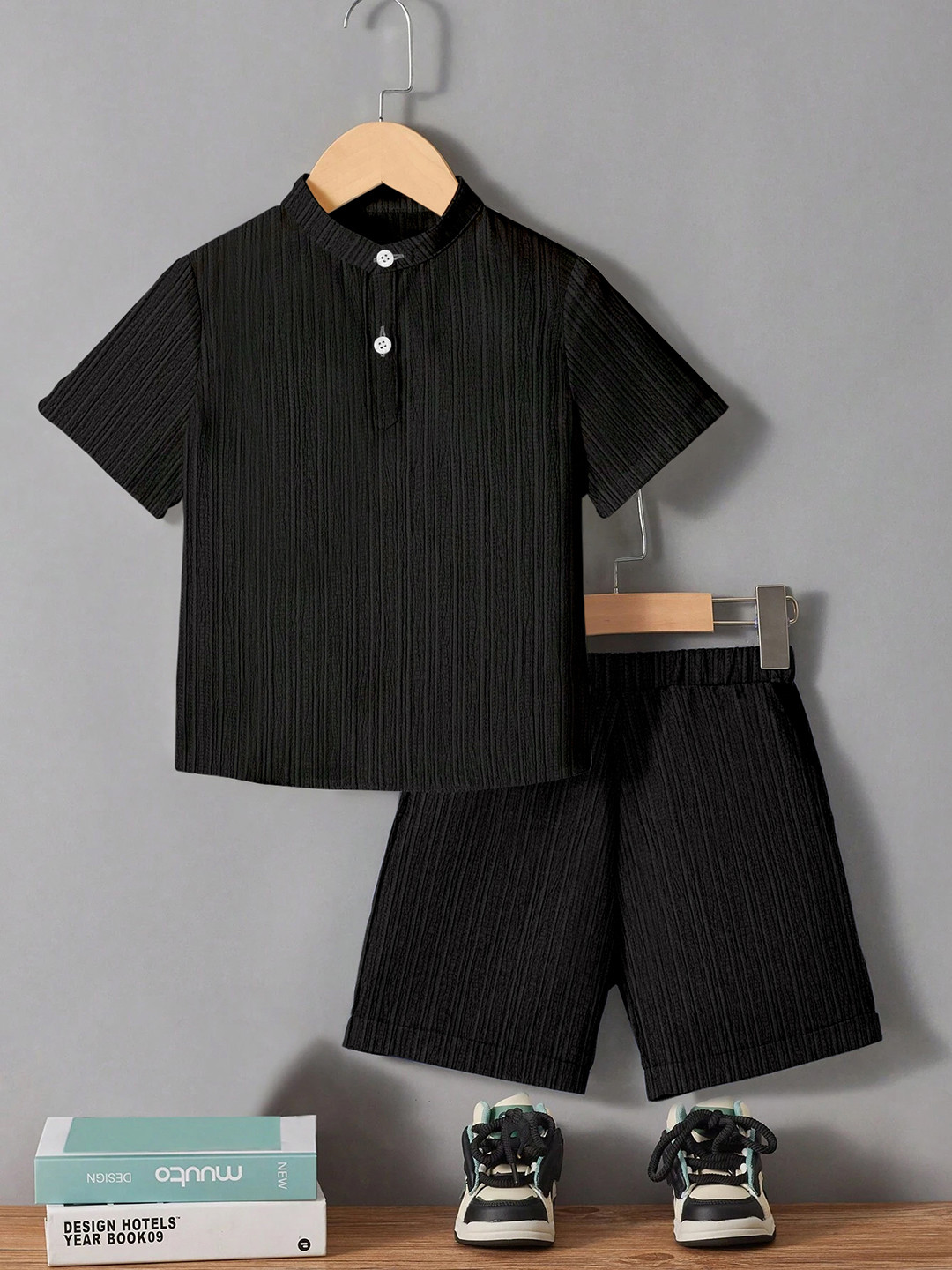 OMPAX Band Collar T-Shirt With Shorts