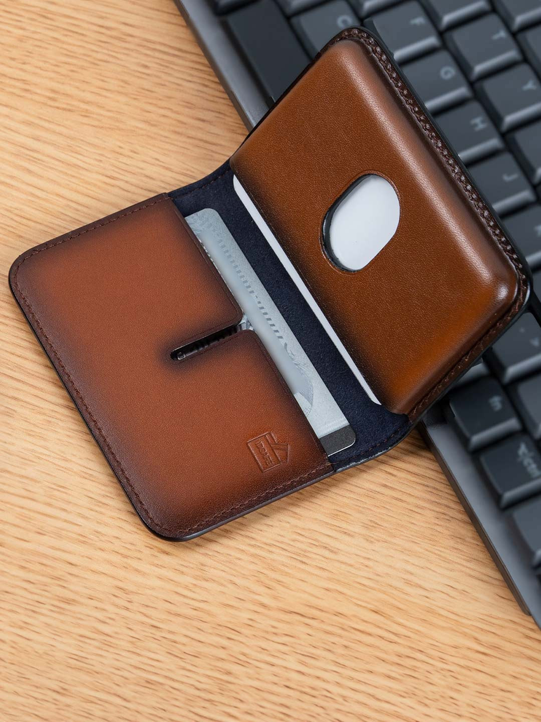 Lapis Bard Cognac Ducorium Moulded Credit Card Case