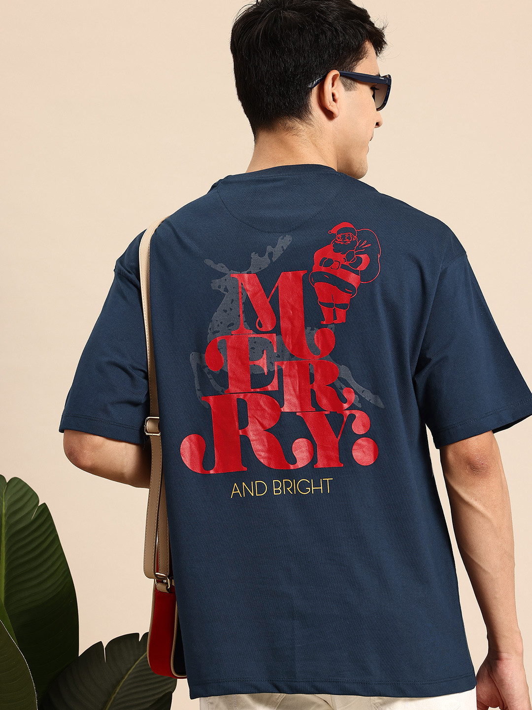 Mast & Harbour Christmas Printed Relaxed T-shirt