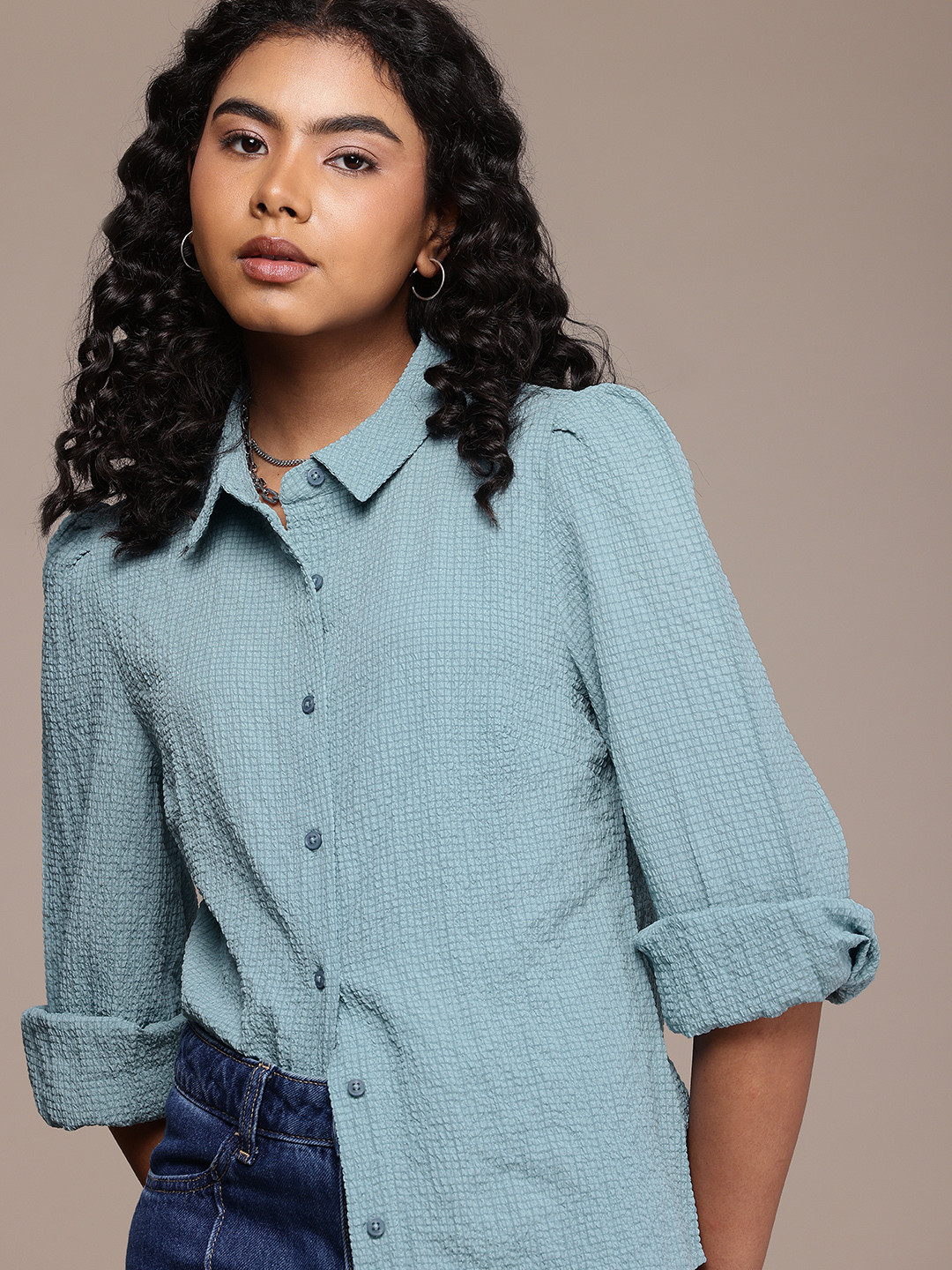 Roadster Premium Checked Textured Puff Sleeves Casual Shirt