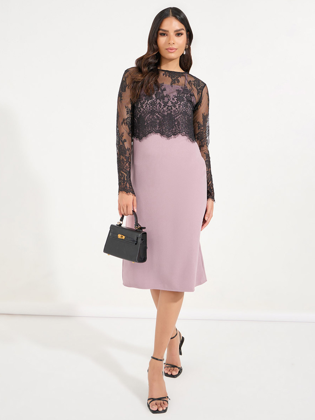 Styli Long Sleeves Lace Overlay Bodycon Midi Dress