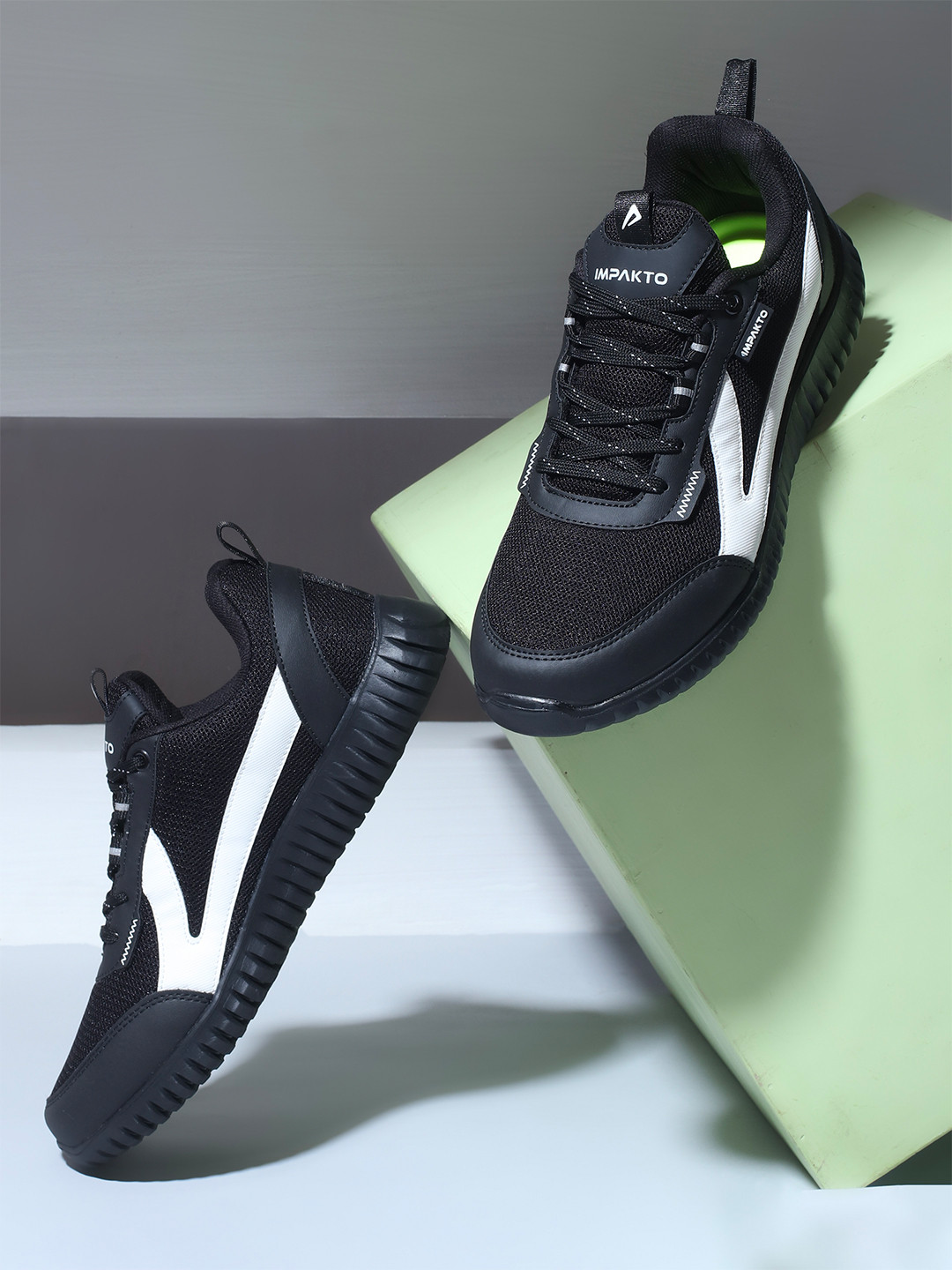 IMPAKTO Men Driftwave Airflow EVA Sole Lace-Up Casual Walking Shoes