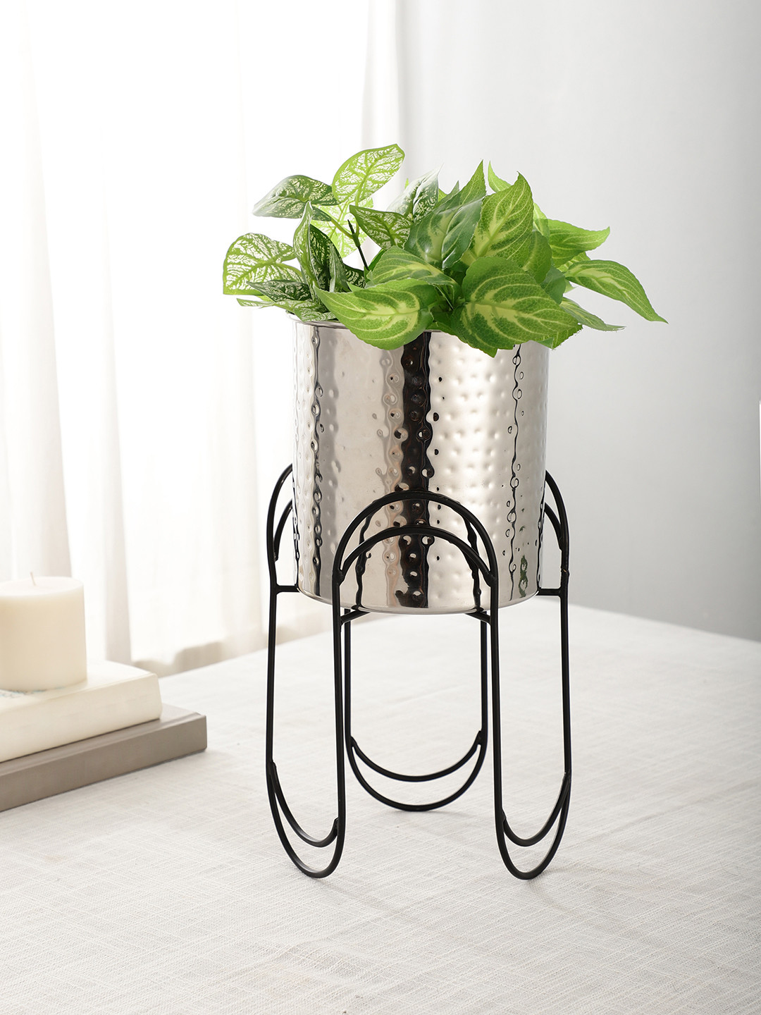 Maison Modern WaveLine Silver-Toned 2 Pieces Textured Stainless Steel Planter With Arbor