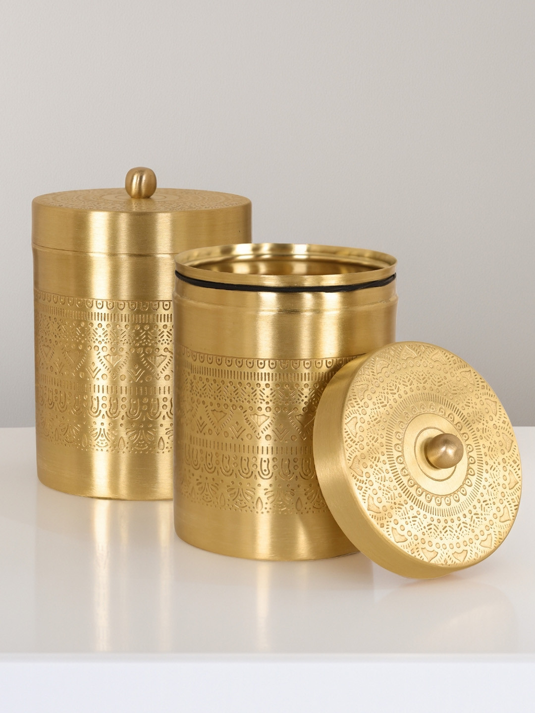 Peepul Tree Gold Brass Easy To Clean 2 Piece Flip Top Canister-1L