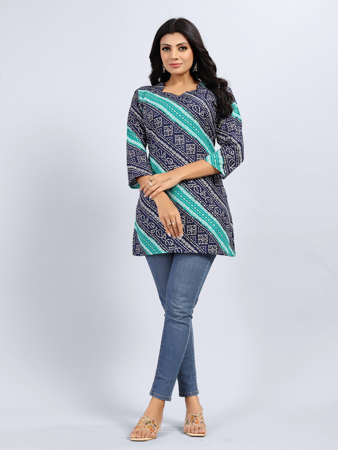 SARRAS Bandhani Printed Straight Short Kurti