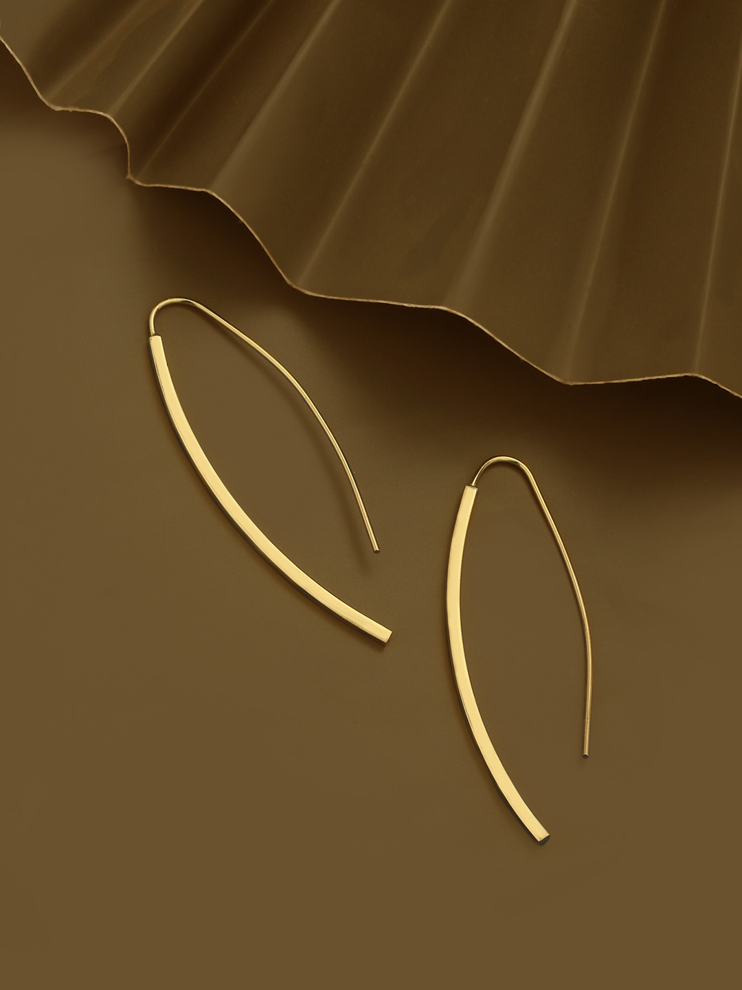 Carlton London 18kt Gold-Plated Oval Ear Cuff Earrings