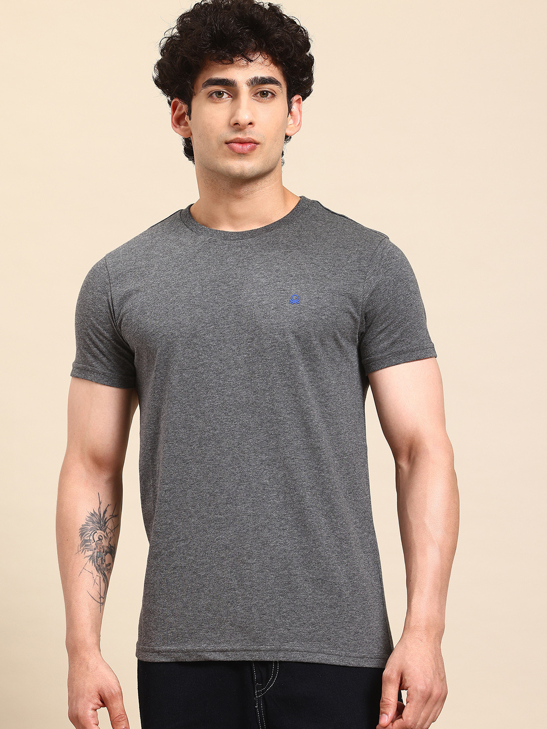 United Colors of Benetton Solid Basic T-shirt