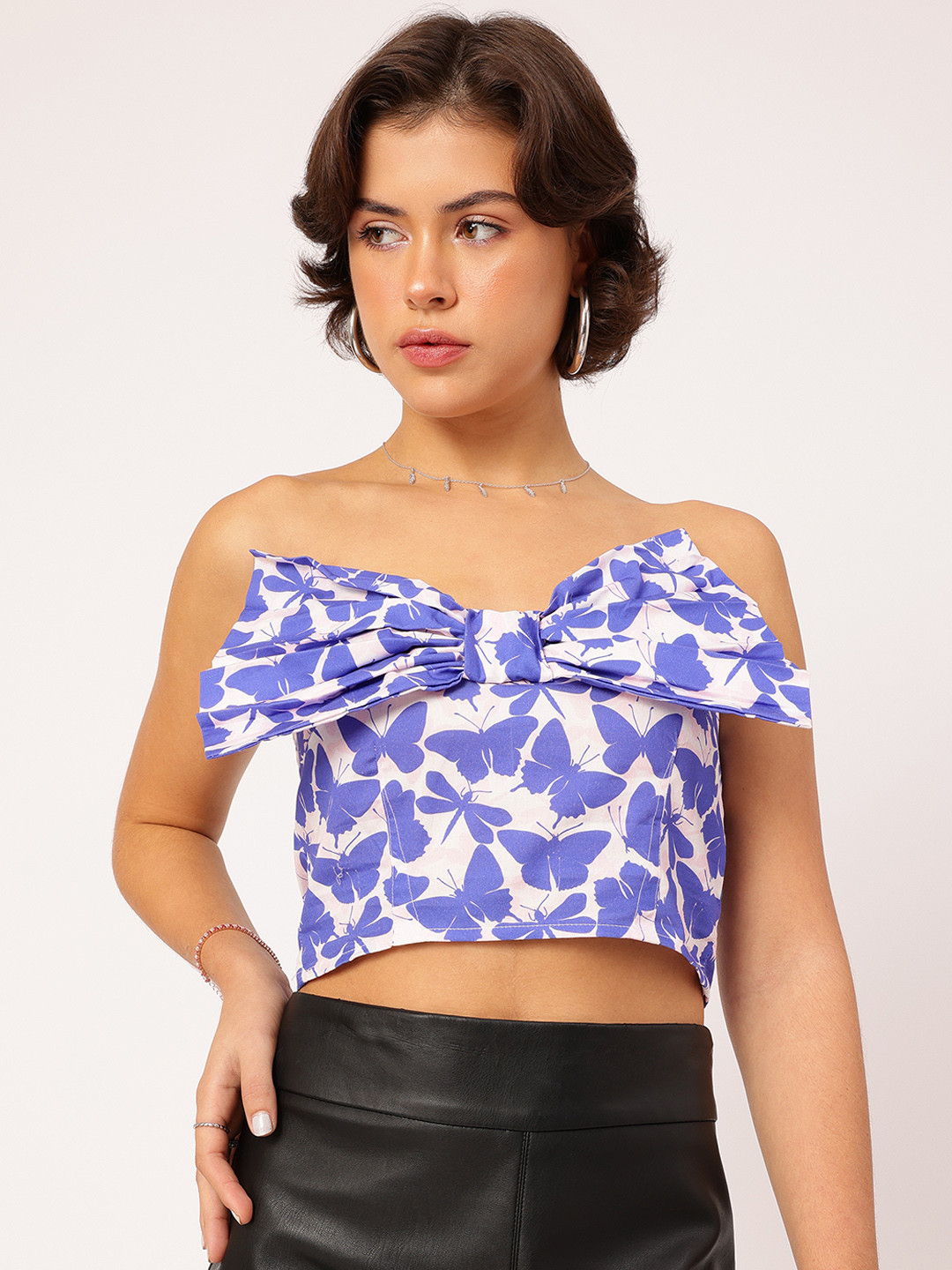 DressBerry Bow-Front Smocked Tube Crop Top