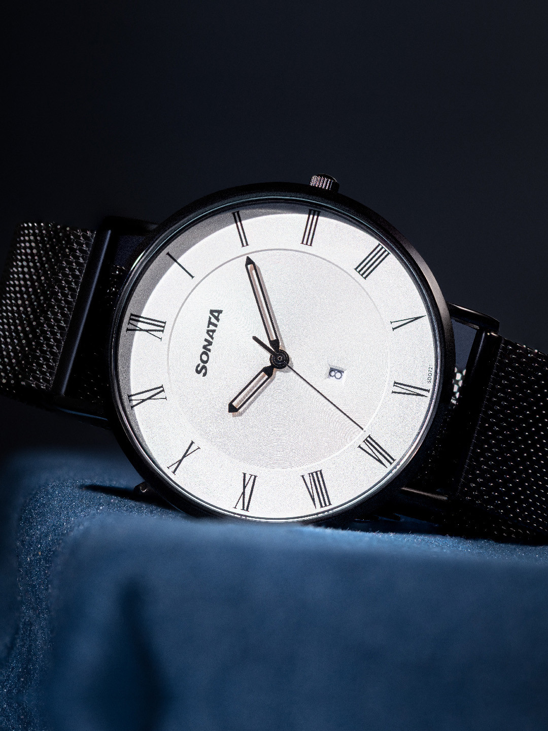 Sonata Men Embellished Dial & Stainless Steel Straps Analogue Watch 77142NM01