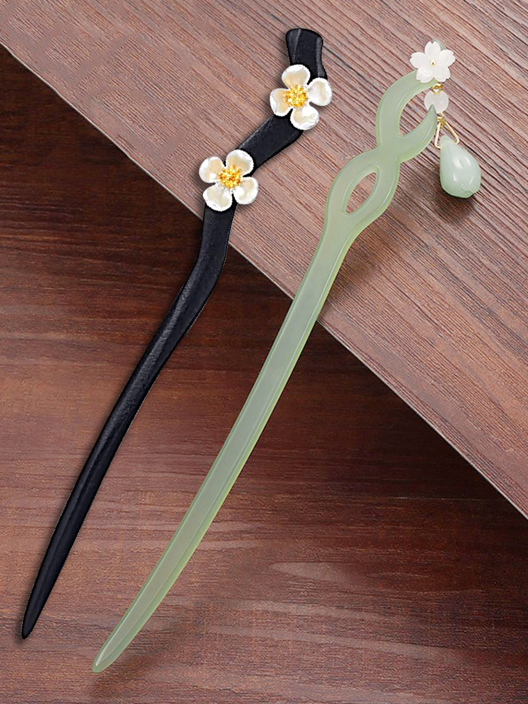 Majestique Set of 2 Green Black Wooden Resin Juda Pin Hair Sticks Buns