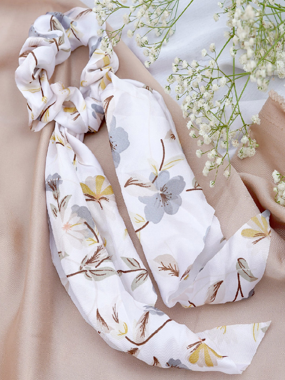 Majestique Set of 1 White Hair Scarf Scrunchies Printed Satin Scrunchies  Scrunchies