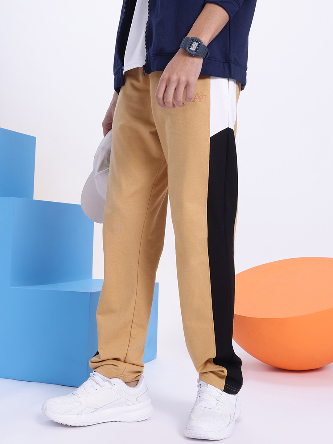 Aeropostale Men Side Stripes Track Pants