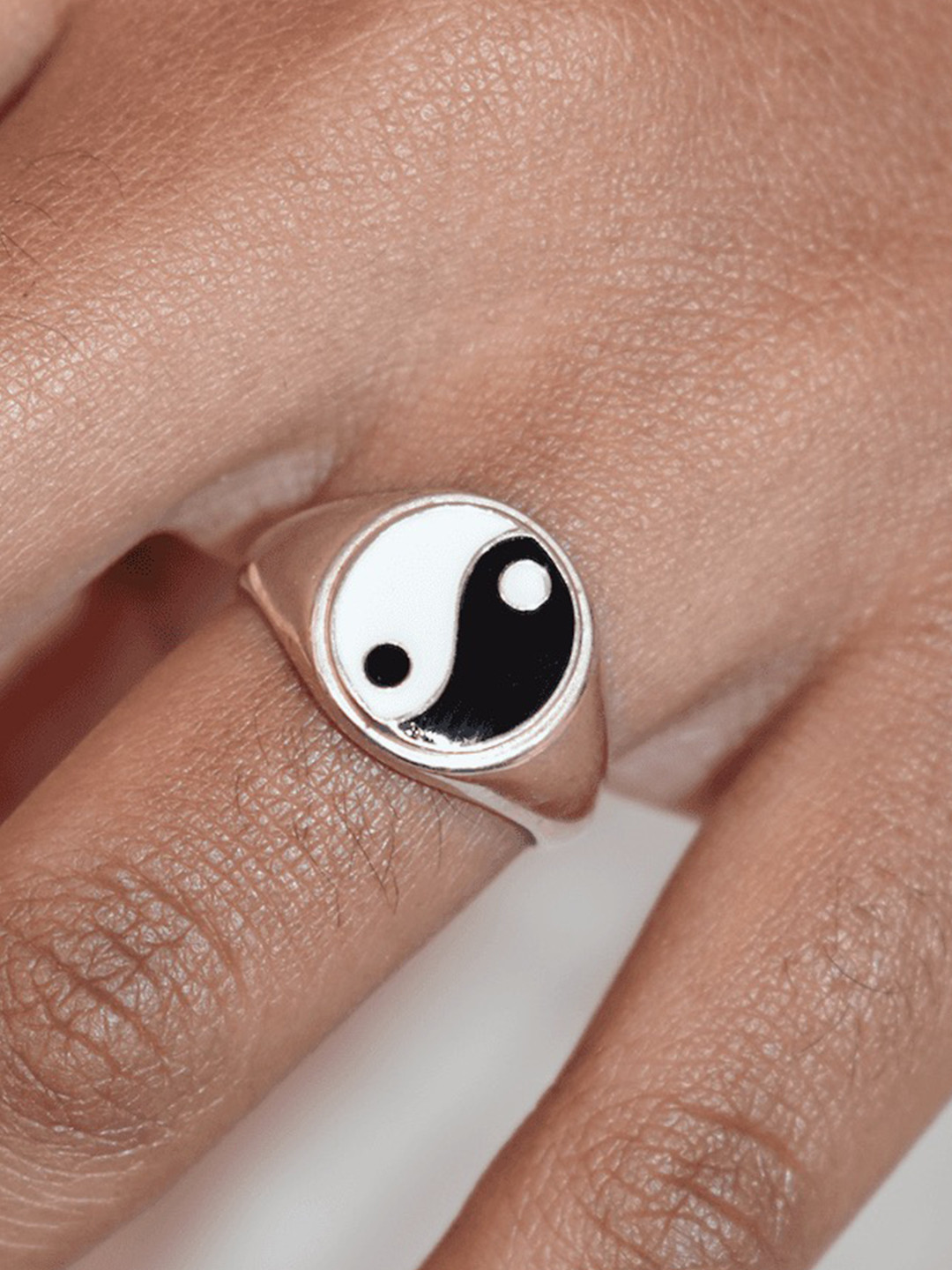 Anushka Jain Jewellery 925 Sterling Silver Gold Plated Yin Yang Finger Ring