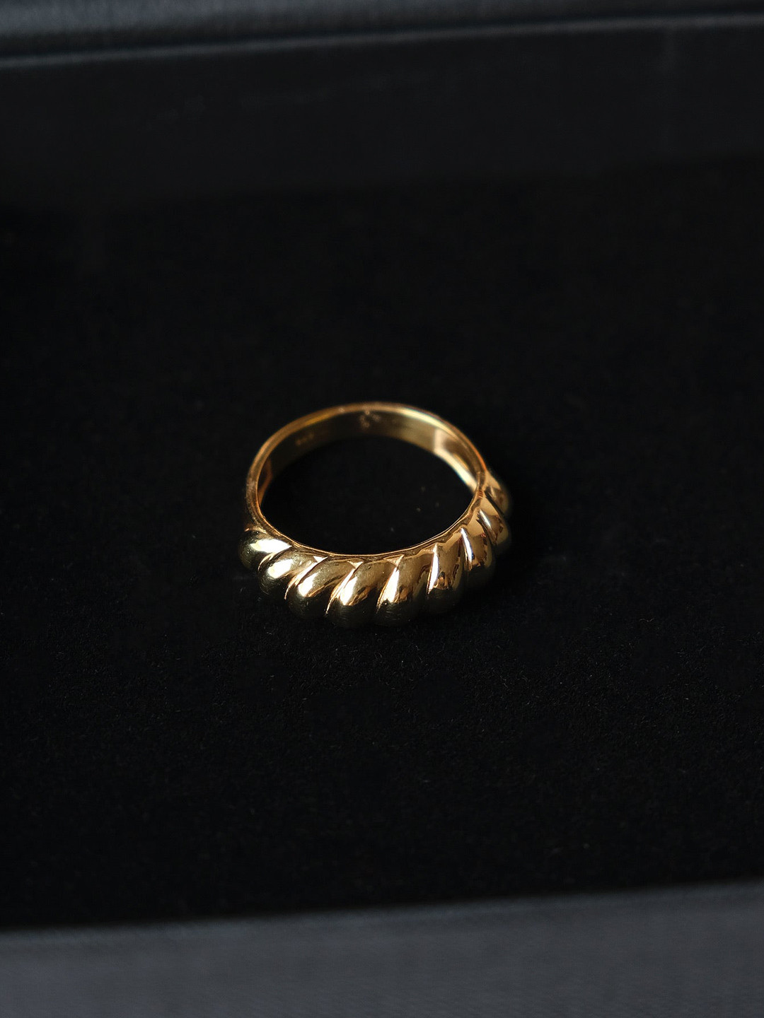 Anushka Jain Jewellery 925 Sterling Silver Gold Plated Curved Mound Finger Ring