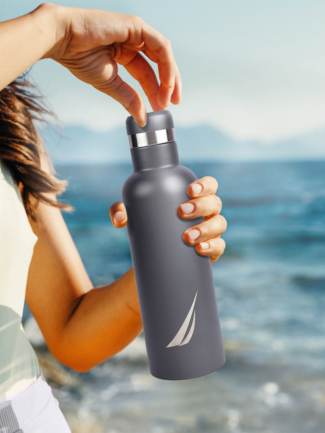 Nautica Grey Stainless Steel Smart Vacuum Water Bottle-500ML